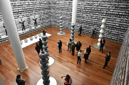11. Cumhurbaşkanı Abdullah Gül, “Ai Weiwei Porselene Dair” sergisini gezdi
